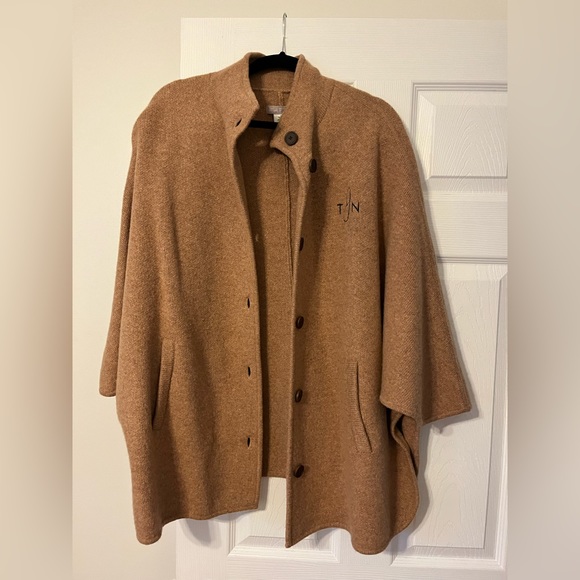 Mark & Graham cape - Picture 6 of 6